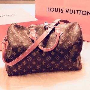Louis Vuitton Speedy Bandouliere 35 in Monogram